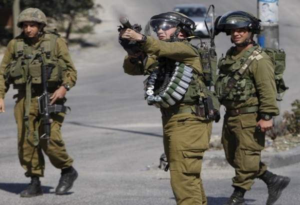 زخمی شدن سه خبرنگار در یورش نظامیان صهیونیست به فلسطینیان