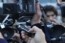 خبرنگاران ایران و جهان چقدر حقوق می گیرند؟