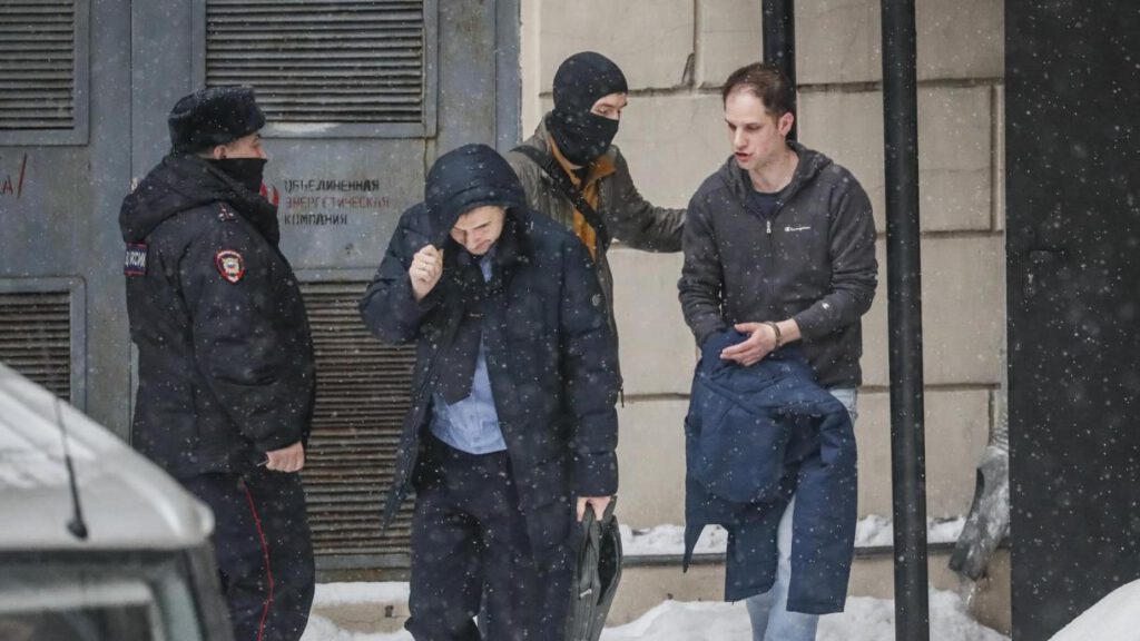 مدت بازداشت روزنامه‌نگار آمریکایی در روسیه تمدید شد