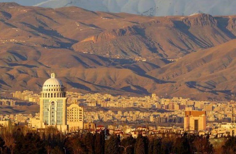 خبرنگاران البرزی از کمبود هتل در این استان گزارش می دهند