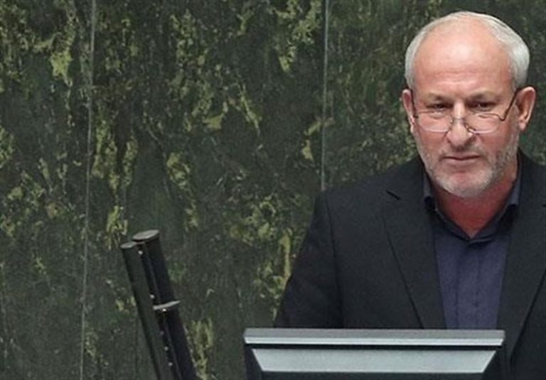 نماینده مردم ایلام: مدیران در مقابل رسانه‌های منتقد خویشتن‌داری‌ کنند