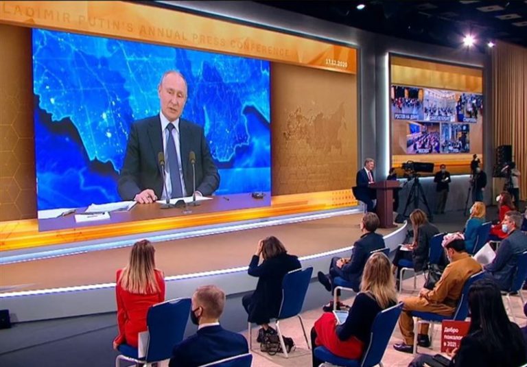 پاسخ پوتین، خبرنگار انگلیسی را از سالن کنفرانس فراری داد