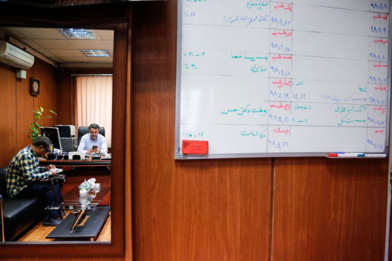 مدیر مسئول روزنامه جوان : اصولگرا نیستم و با آنها رفت و آمد ندارم