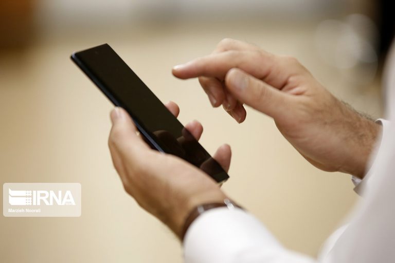 فراگیری استفاده از فناوری‌های اطلاعاتی؛ نگاهی به ماجرای درگیری نماینده مجلس با سرباز وظیفه‌شناس