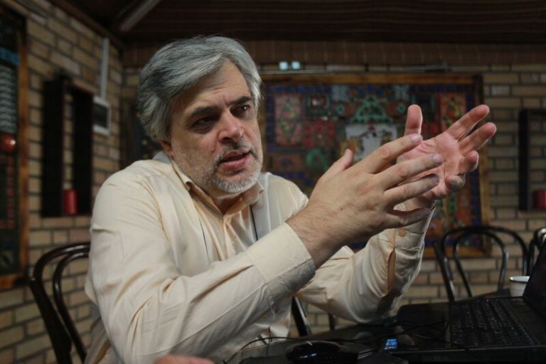 «پروژه تاریخ شفاهی رسانه های ایران ایرنا» در گفت و گو با محمدمهاجری: صدا وسیما طرفدار قالیباف بود