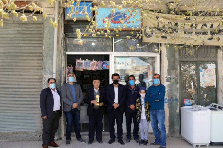 دیدار رئیس اداره فرهنگ و ارشاد اسلامی با پیشکسوت مطبوعات مرودشت