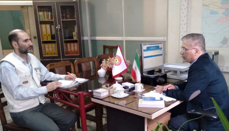 خبرنگاران؛ سابقه و مزایای بیمه را جدی بگیرند