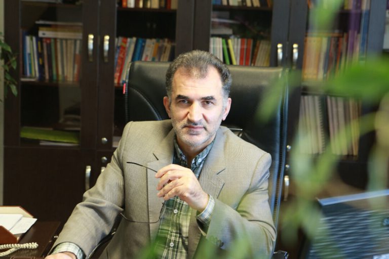 اکبر نصراللهی عنوان کرد: ادعای بی‌طرفی رسانه‌های غربی دروغی آشکار است