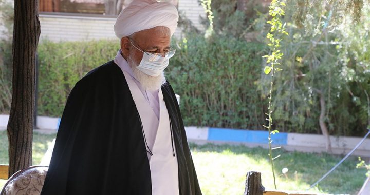 پیام امام جمعه یزد به مناسبت درگذشت روزنامه‌نگار پیشکسوت شهر