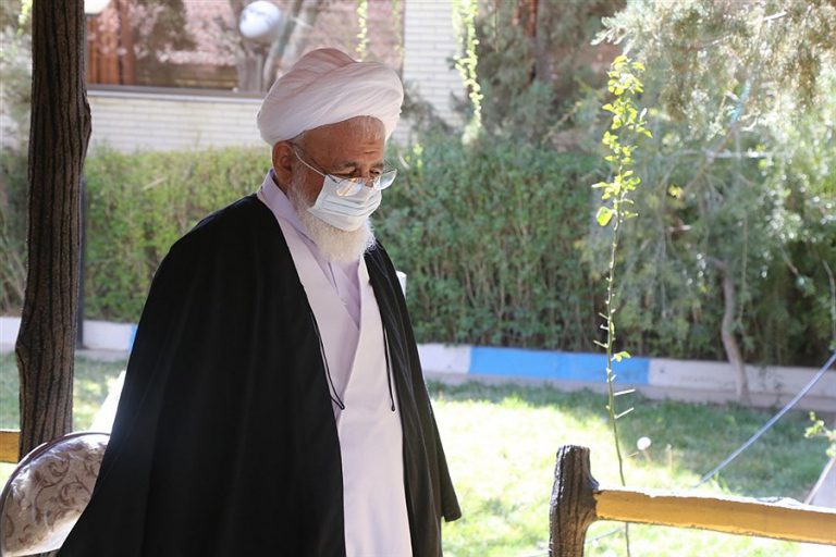 پیام امام جمعه یزد به مناسبت درگذشت روزنامه‌نگار پیشکسوت شهر