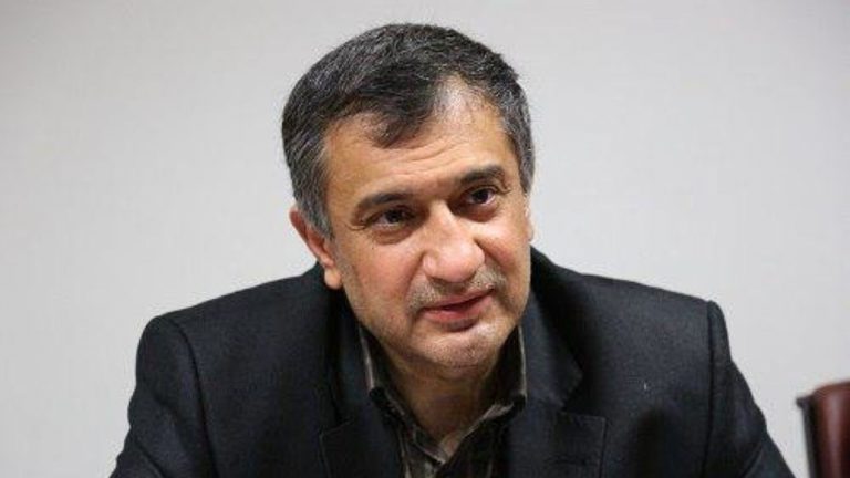 معاون سازمان حفاظت محیط زیست: کمیته تحقیق مکاتبات جابجایی خبرنگاران با اتوبوس را بررسی می‌کند