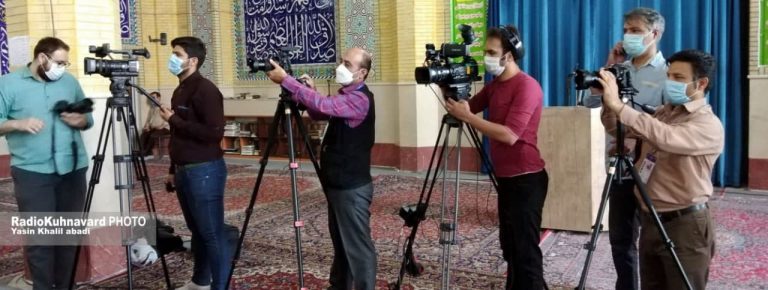 مدیرعامل خانه مطبوعات استان البرز ابراز داشت: قدردانی از حضور فعالانه خبرنگاران و عکاسان خبری در انتخابات 1400