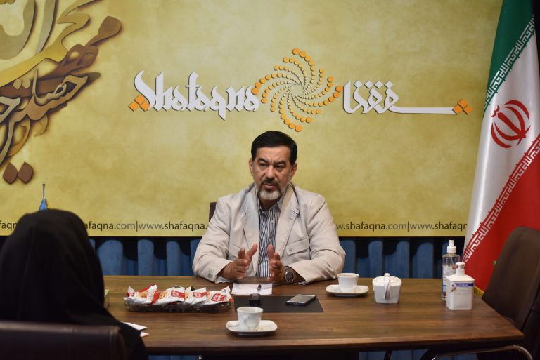 بیژن مقدم: تیم رسانه ای دولتِ منتخب، حرفه ای باشد