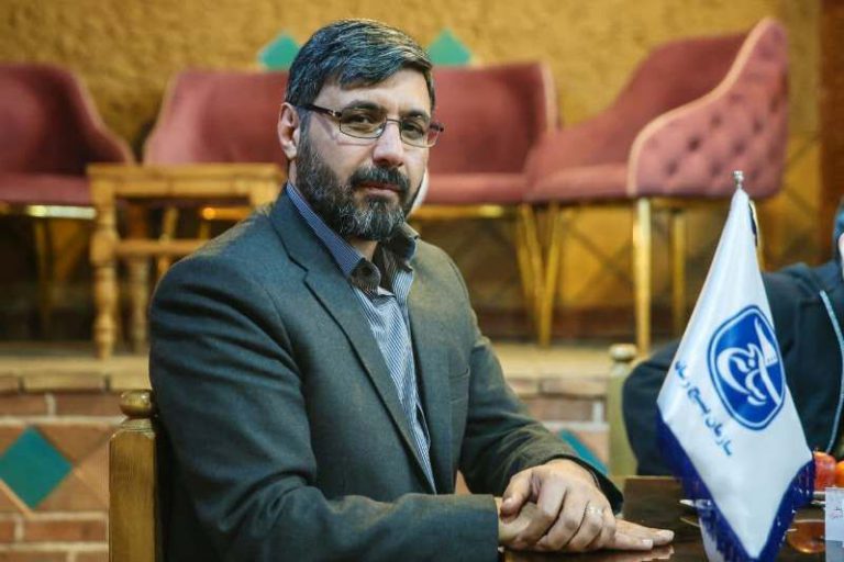 خبرنگاران مانند سنگرسازان بی سنگر دوران دفاع مقدس هستند