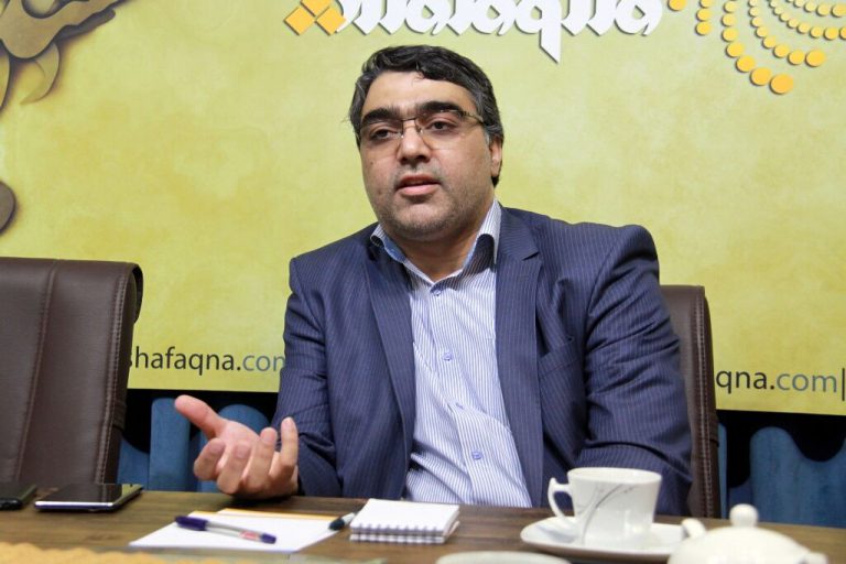 سردبیر«خراسان»: معاون مطبوعاتی به حذف قوانین دست و پاگیر رسانه ای توجه کند