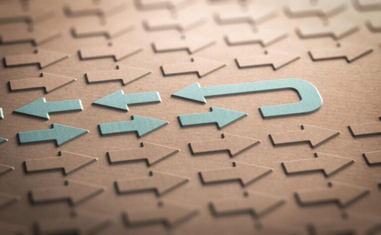 روش روایت معکوس در گزارش‌نویسی