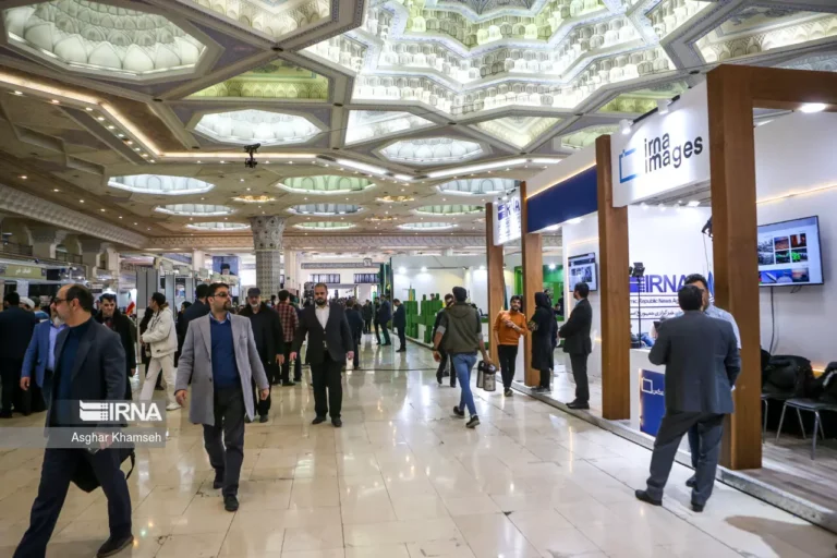 بازگشت مخاطبان از رسانه الکترونیک به چاپی