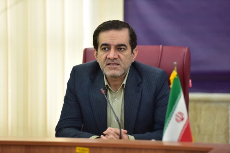 اصحاب رسانه استان البرز برای دریافت کارت ویژه پوشش خبری انتخابات، ثبت‌نام کنند