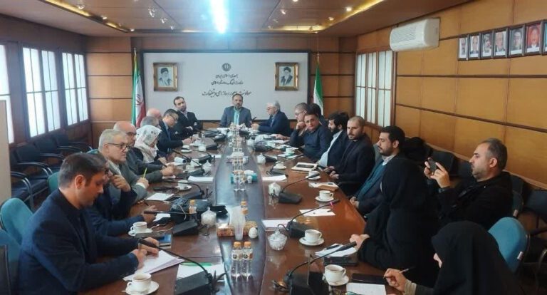 معاون امور رسانه‌ای وزارت فرهنگ: زنان مدیریت یک‌سوم از رسانه‌های ایران را بر عهده دارند