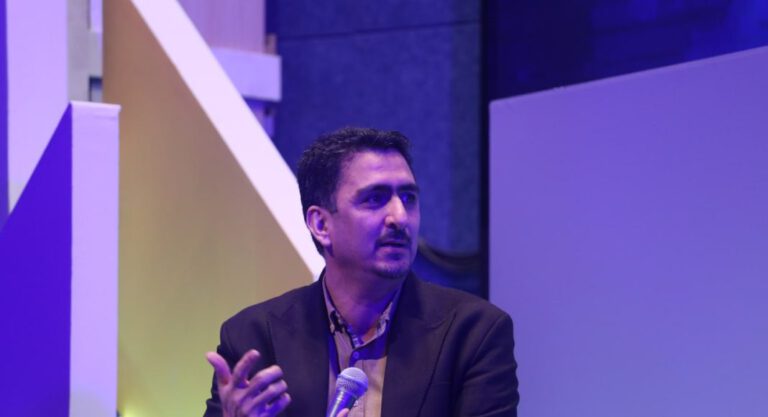 کناره‌گیری علی مزینانی از مدیریت «هفت صبح»