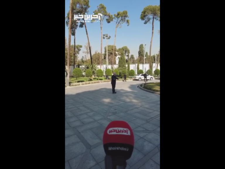 ظریف نگران کدام خبرنگار شد؟