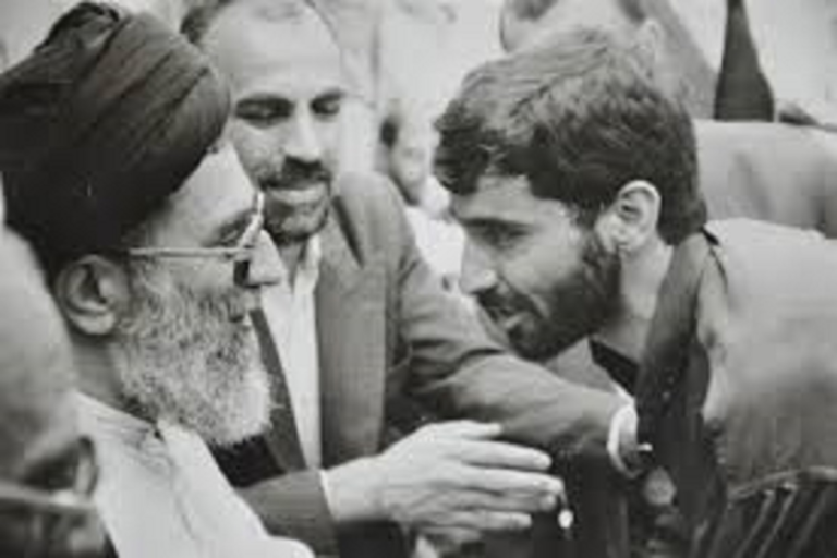 عکس‌های جوان‌ترین عکاس و خبرنگار دفاع مقدس به نمایش گذاشته می‌شود