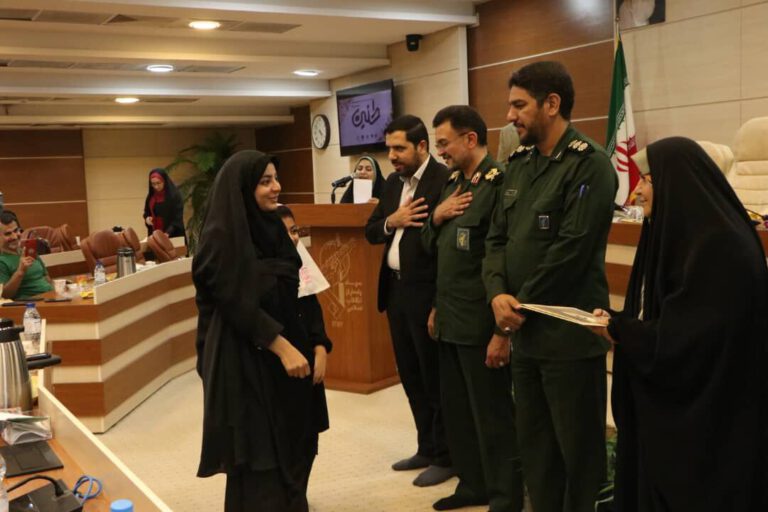 خبرنگار ایرنا سمنان برتر جشنواره حریم رسالت شد
