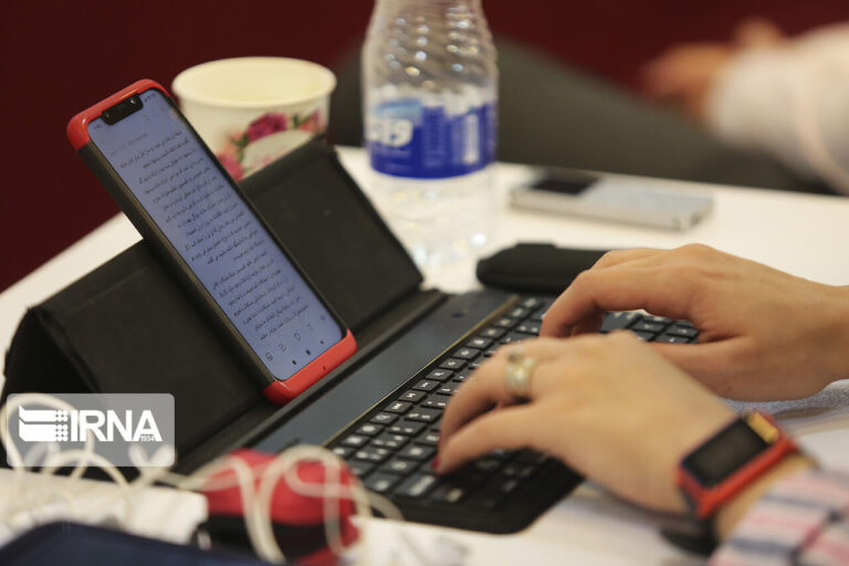 اخبار جعلی را چه کسی پخش می‌کند؟