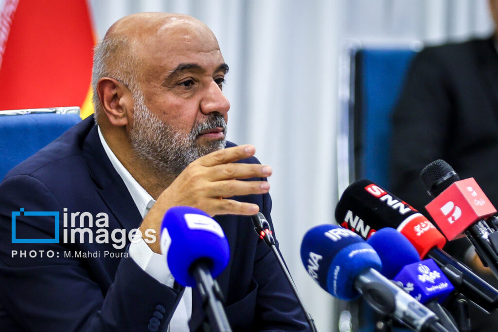 شورای مدنی حل اختلاف برای مقابله با اخبار جعلی تشکیل شود