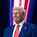 تو دهنی یک روزنامه نگار به ترامپ: از موضوعی که خبر نداری حرف نزن!