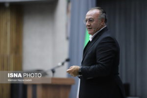 یا هوش مصنوعی را می‌فهمید یا از میدان ارتباطات حذف می‌شوید