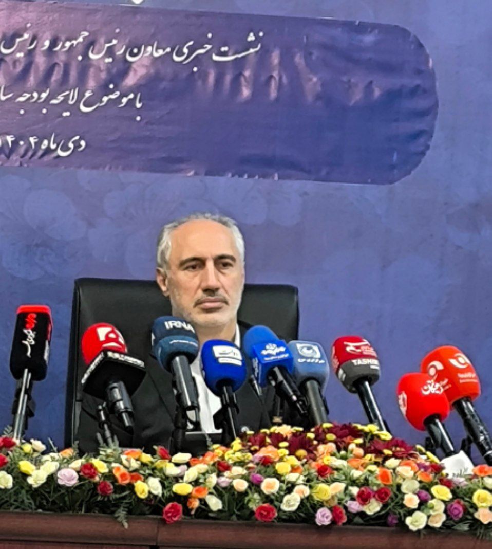 رییس سازمان برنامه و بودجه به سوال خبرنگار «دنیای اقتصاد» پاسخ نداد!