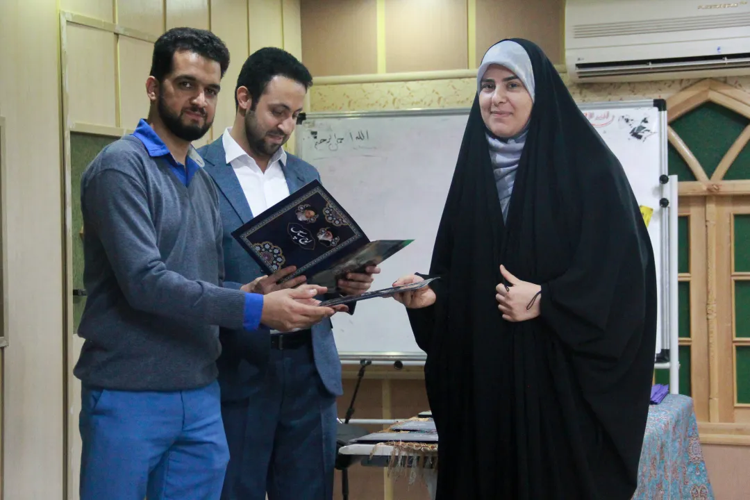 خبرنگار علم و فناوری یزد در رویداد رسانه‌ای بانوان طنین اول شد