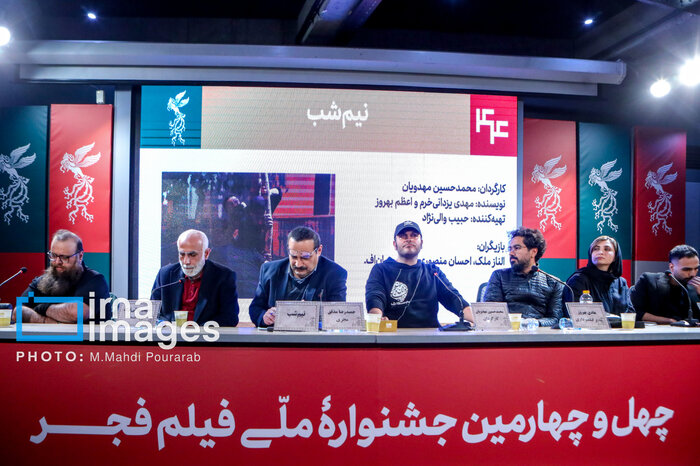 عذرخواهی کارگردان از خبرنگار