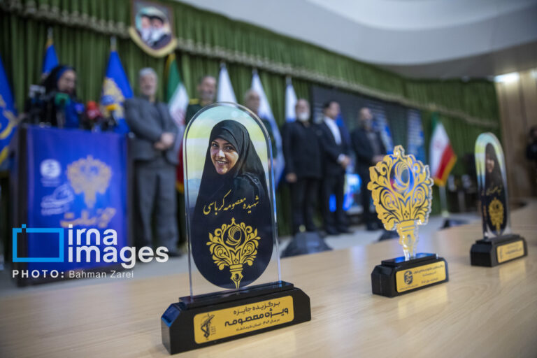 خبرنگار ایرنا رتبه دوم نخستین جشنواره رسانه‌ای حریم رسالت کرمانشاه را کسب کرد