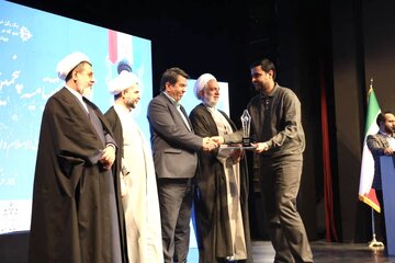 خبرنگار خبرآنلاین در کرمان، رتبه برتر جشنواره «رسانه و عدالت» را کسب کرد