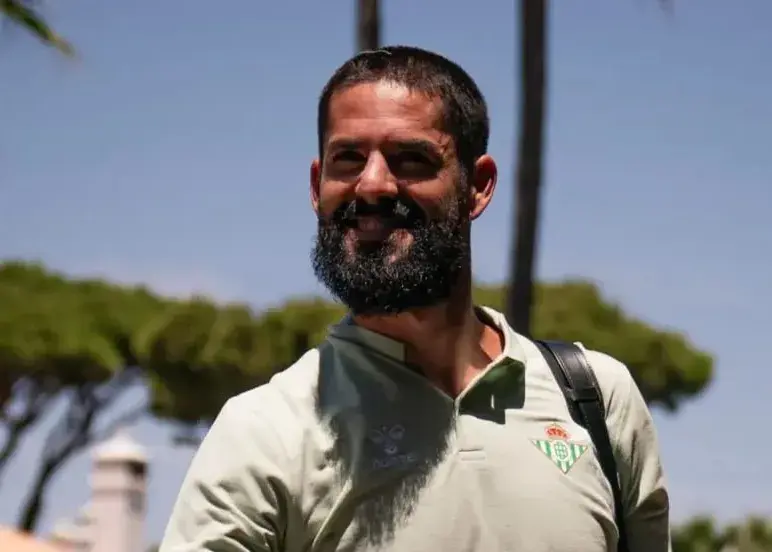 ایسکو خواستار اخراج یک خبرنگار شد!