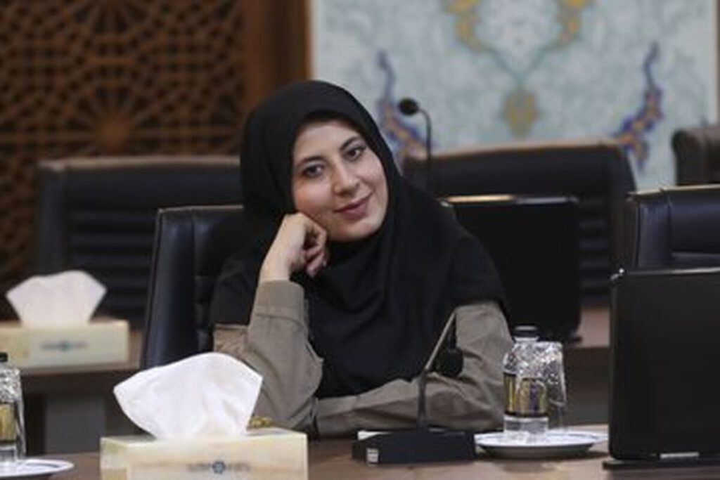 خبرنگار صدا و سیما کارگردان شد