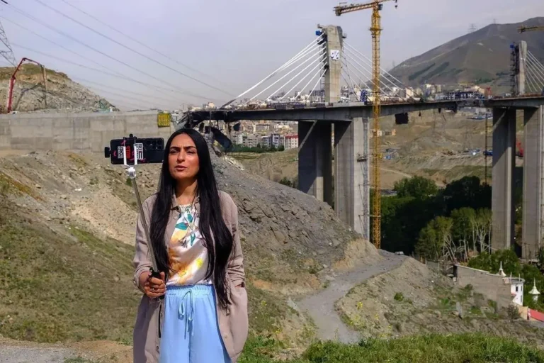 بازدید خبرنگاران خارجی از پل B۱ کرج
