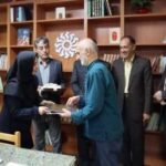تقدیر از نویسنده قزوینی در نشست «سفیران آگاهی، روایت‌گران دانایی»