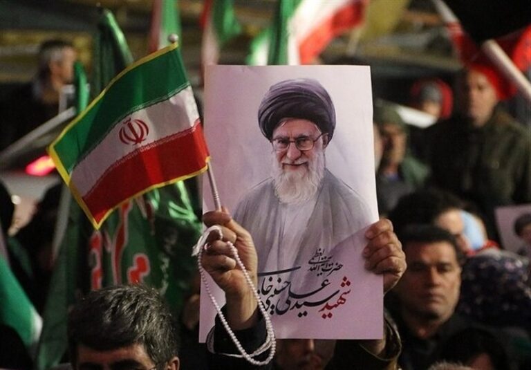 ضرورت هم‌افزایی دستگاه‌های فرهنگی، هنرمندان و رسانه‌ها در مراسم تشییع