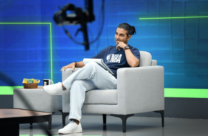 سعید اکبری؛ از روزنامه‌نگاری ورزشی تا اجرای برنامه‌های تلویزیونی