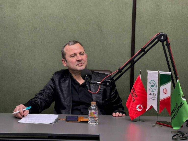 گفت‌وگو درباره مطبوعات با علی شاملومحمودی، مدیر پایگاه‌های خبری چراغ روشن و امید