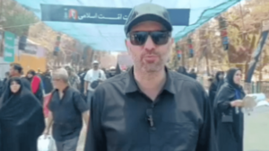 حواسِ آقا به این خبرنگار جوان بود