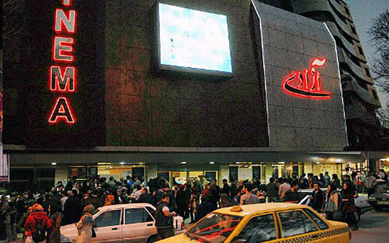 بلیت سینما آزادی کرمانشاه برای خبرنگاران رایگان شد