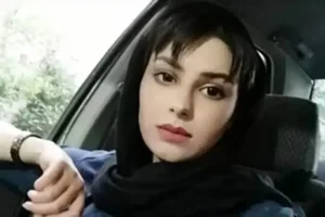 تصاویر تکان‌دهنده از خشونت علیه یک روزنامه‌نگار زن